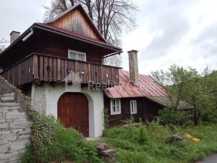 Nabízíme k prodeji původní dřevěnici se zahradou ve Valašské Polance  - Fotka 7