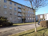 Nabízíme prodej družstevního bytu 3+1 s balkónem ve Vsetíně-Rybníkách v 2. NP 4 podlažního domu. 