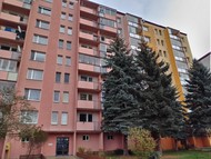 Nabízíme prodej bytu 3+1 s balkónem v původním …